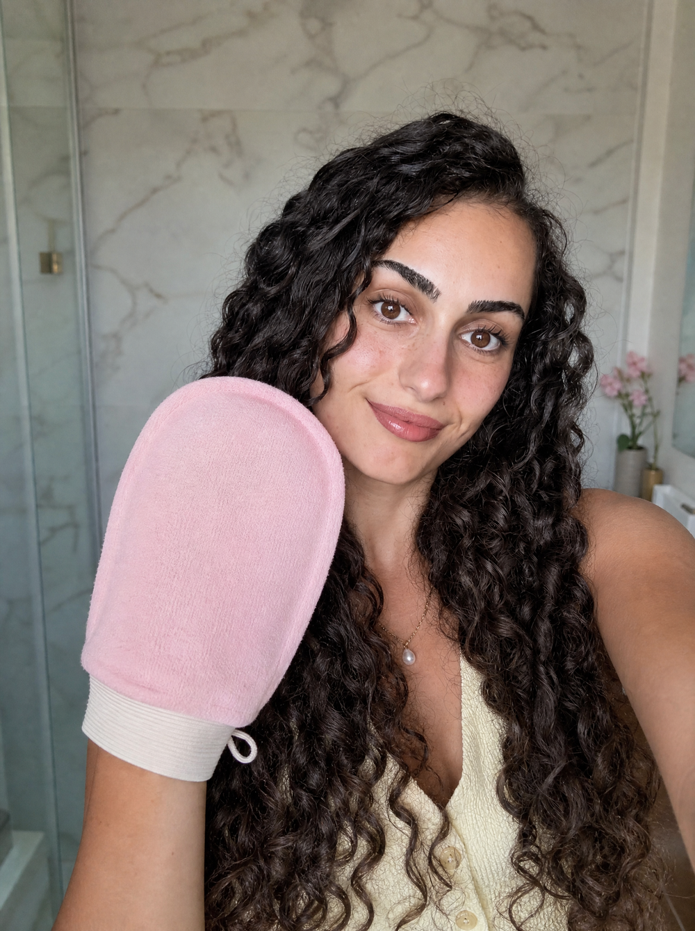 מלכה, מייסדת RELIVX